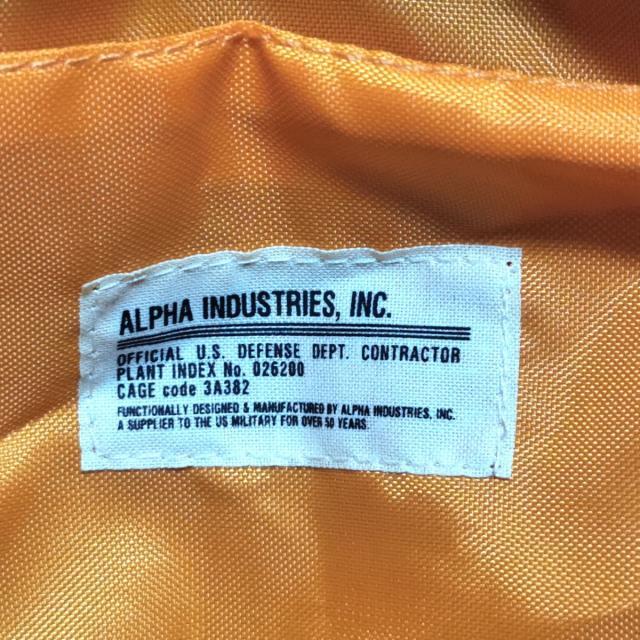 ALPHA INDUSTRIES(アルファインダストリーズ)のアルファ ボストンバッグ - カーキ レディースのバッグ(ボストンバッグ)の商品写真