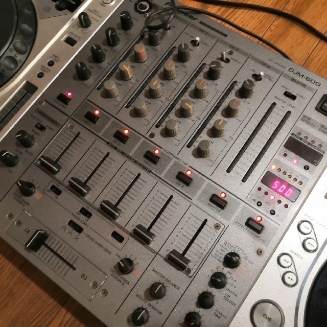 【Nesさま専用】DJM600 楽器のDJ機器(CDJ)の商品写真