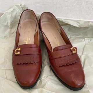 サルヴァトーレフェラガモ(Salvatore Ferragamo)のフェラガモ　パンプス　ローファー　茶色(ローファー/革靴)