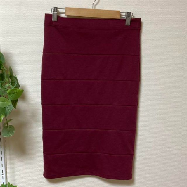 EGOIST(エゴイスト)の❇️EGOIST❇️✴️タイトスカートボルドー✴️⚜️F⚜️ レディースのスカート(ひざ丈スカート)の商品写真