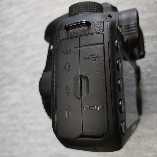 Canon(キヤノン)の7D Mark 2 + BG-E16 + RS-80N3 + W-E1 スマホ/家電/カメラのカメラ(デジタル一眼)の商品写真
