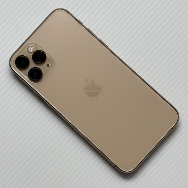 Apple(アップル)のiPhone 11 Pro 512GB ゴールド（国内版SIMフリー） スマホ/家電/カメラのスマートフォン/携帯電話(スマートフォン本体)の商品写真