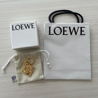 ロエベ(LOEWE)の新品未使用　ロエベ　アナグラム　チャーム(チャーム)