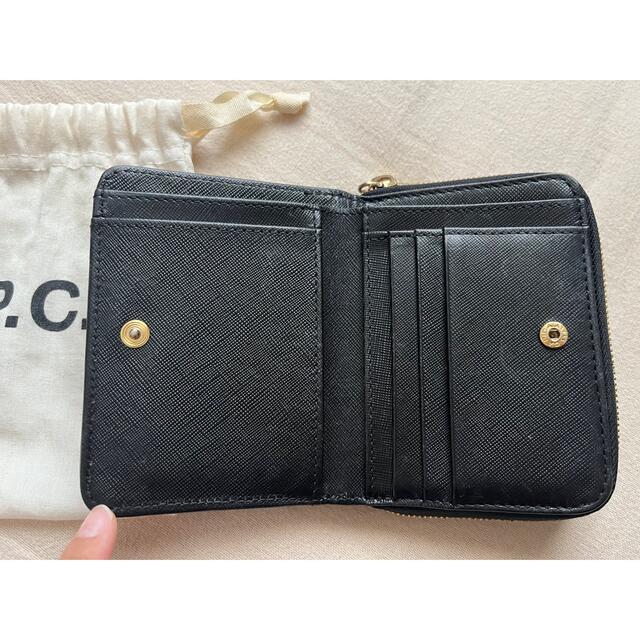 A.P.C(アーペーセー)のA.P.C. 財布　黒 レディースのファッション小物(財布)の商品写真