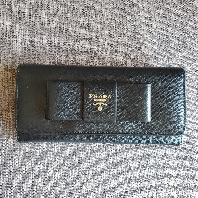 PRADA(プラダ)のPRADA プラダ サフィアーノ ブラック レディースのファッション小物(財布)の商品写真