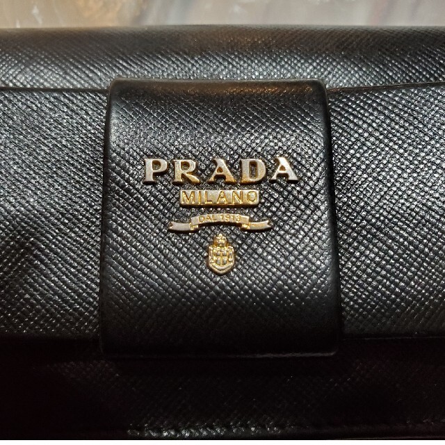 PRADA(プラダ)のPRADA プラダ サフィアーノ ブラック レディースのファッション小物(財布)の商品写真