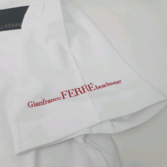 Gianfranco FERRE(ジャンフランコフェレ)の新品　ジャンフランコフェレ GIANFRANCO FERRE 　本物　＃50 メンズのトップス(Tシャツ/カットソー(半袖/袖なし))の商品写真