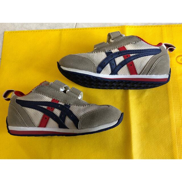 asics(アシックス)の【SALE】アシックス　アイダホ　16cm キッズ/ベビー/マタニティのキッズ靴/シューズ(15cm~)(スニーカー)の商品写真