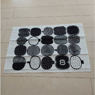 マリメッコ(marimekko)のmarimekko　コンポッティ　ティータオル(生地/糸)