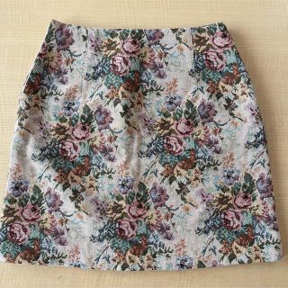 ジーユー(GU)の【Sサイズ】GU ジーユー レディース スカート 膝丈 ひざ丈 バラ 薔薇 刺繍(ひざ丈スカート)