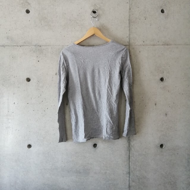 MUJI (無印良品)(ムジルシリョウヒン)の良品計画　グレー　Tシャツ レディースのトップス(Tシャツ(長袖/七分))の商品写真