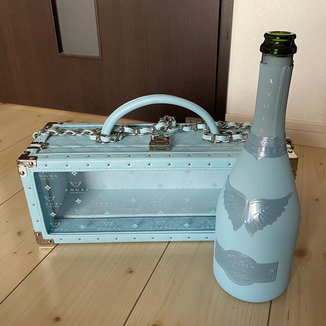 エンジェルシャンパン ドゥミセック ブルー空き瓶とケース - 置物 エンジェルシャンパン ドゥミセック ブルー空き瓶とケース - 置物
