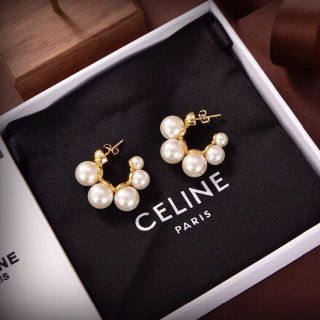 セリーヌ パールピアス ピアスの通販 26点 | celineのレディースを買う セリーヌ パールピアス ピアスの通販 26点 | celineのレディースを買う