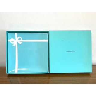Tiffany & Co. - 正規品TIFFANY&Co. リボンティファニーブルーボックスプレートお皿一枚