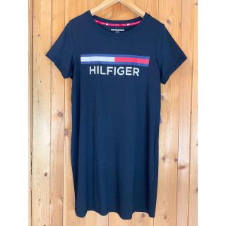 トミーヒルフィガー(TOMMY HILFIGER)のUS限定モデル！ゆるふわ♡プレートフラッグ/ワンピース【M】トミー/パーカー(ロングワンピース/マキシワンピース)