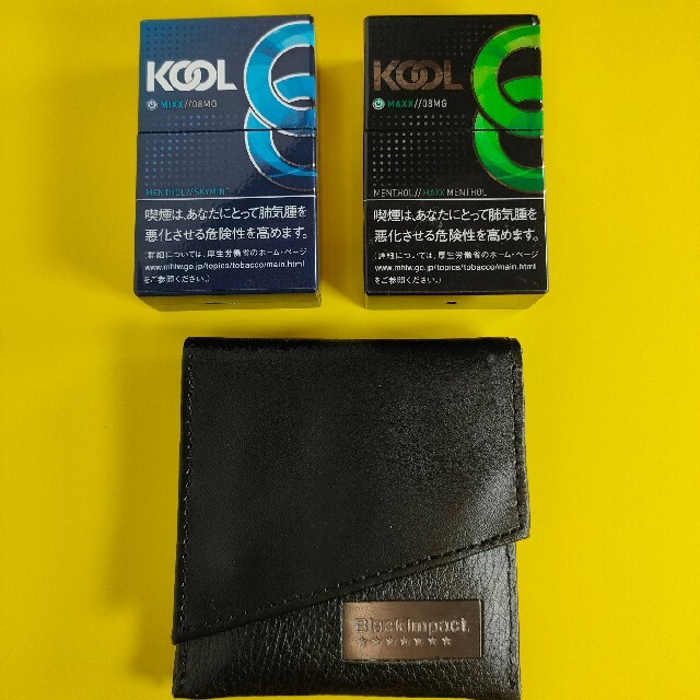 【レア品】KOOL　携帯灰皿　青　緑　携帯灰皿　未使用品合計3個セットです。 インテリア/住まい/日用品のインテリア小物(灰皿)の商品写真