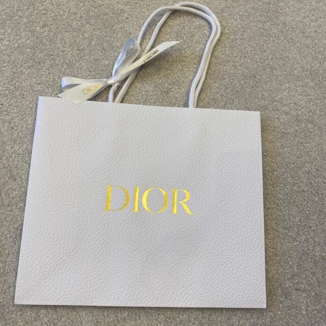 Christian Dior(クリスチャンディオール)のDIOR ディオール　リボンあり　ショッパー　ショッピングバッグ　紙袋 レディースのバッグ(ショップ袋)の商品写真