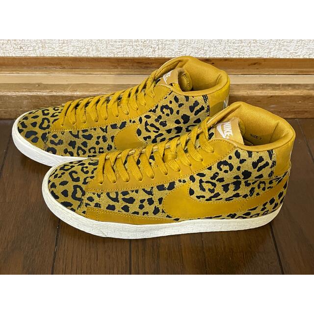 NIKE(ナイキ)のNIKE WMNS BLAZER MID PRINT"LEOPARD "24.0 レディースの靴/シューズ(スニーカー)の商品写真