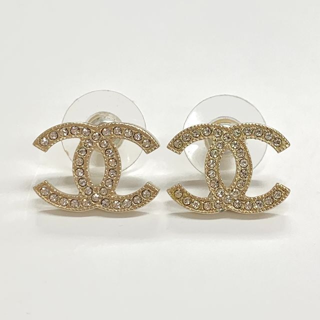 高級感 4566 - CHANEL シャネル ゴールド ピアス ラインストーン ココ