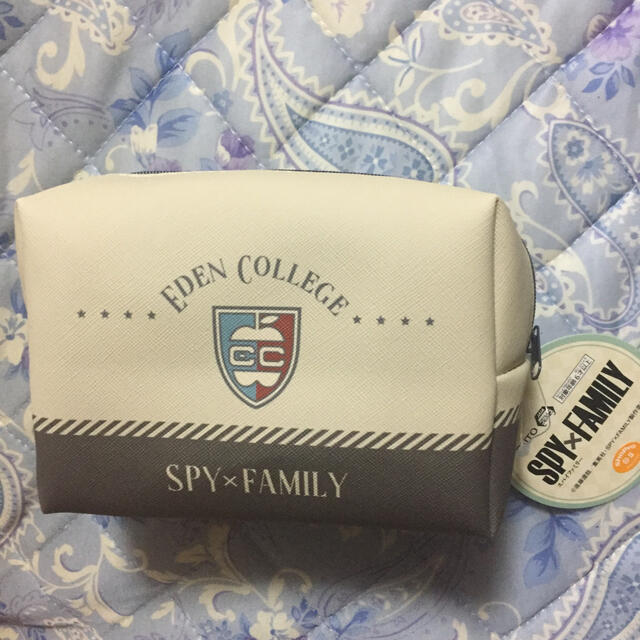 TAITO(タイトー)のSPY✖️FAMILYデフォルメスクエアポーチ値下げ エンタメ/ホビーのアニメグッズ(その他)の商品写真