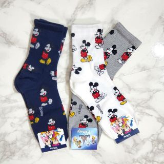 ディズニー(Disney)の【送料無料】【ミッキーマウス】ミッキー柄クルーソックス3足セット(ソックス)