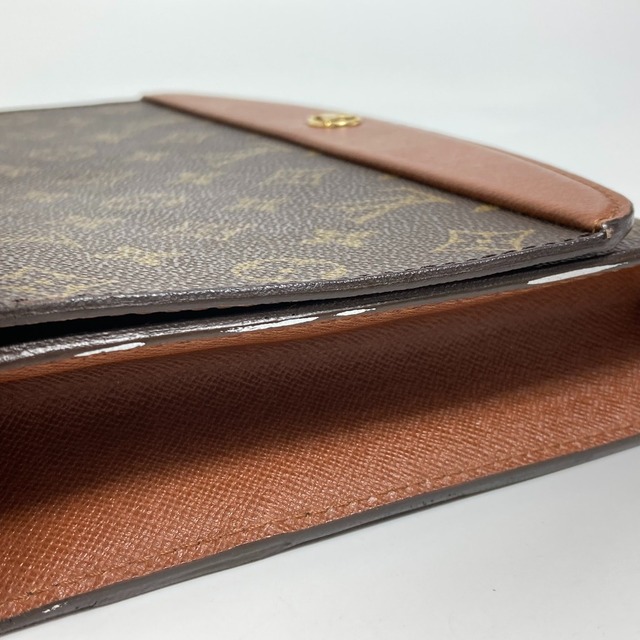 LOUIS VUITTON - ルイヴィトン LOUIS VUITTON ボルドー クラッチバッグ