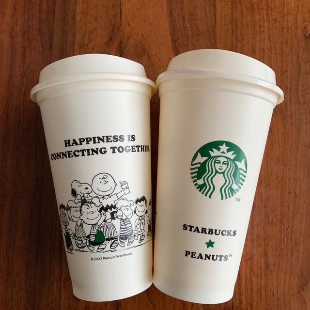 Starbucks Coffee(スターバックスコーヒー)の【新作】スターバックス スタバ　スヌーピー　リユーザブルカップ　2個 インテリア/住まい/日用品のキッチン/食器(タンブラー)の商品写真