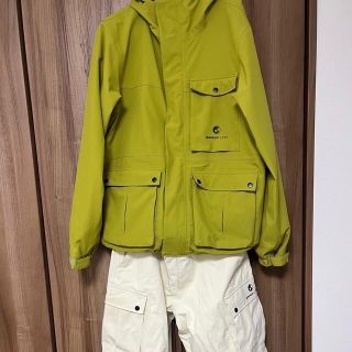 バートン(BURTON)のnomadik 777 KAZUモデル　上下　M size(ウエア/装備)