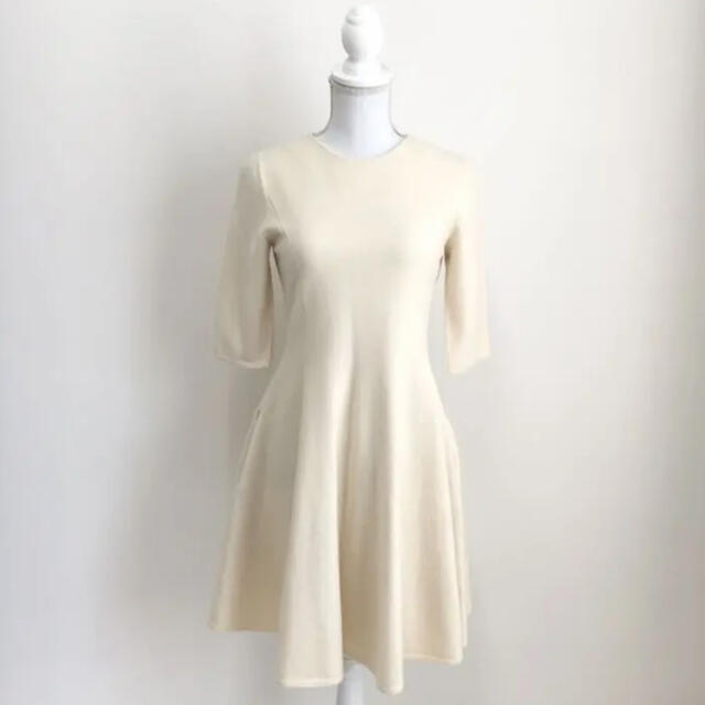 FOXEY フォクシー シームレス フレア ニット ワンピース ホワイト