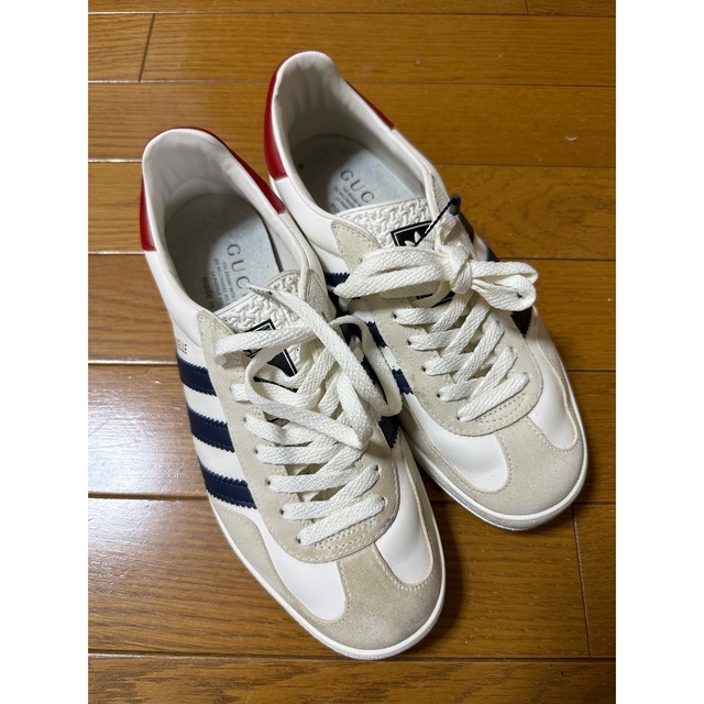 Gucci × adidas Gazelle White ガゼル 25cm | フリマアプリ ラクマ Gucci × adidas Gazelle White ガゼル 25cm | フリマアプリ ラクマ