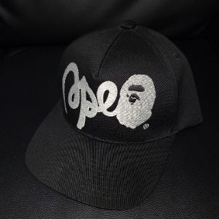 アベイシングエイプ(A BATHING APE)の《APE》スナップバックCAP(キャップ)