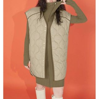 エイチアンドエム(H&M)のH&M キルティングベスト　M/L【難あり】(ダウンベスト)