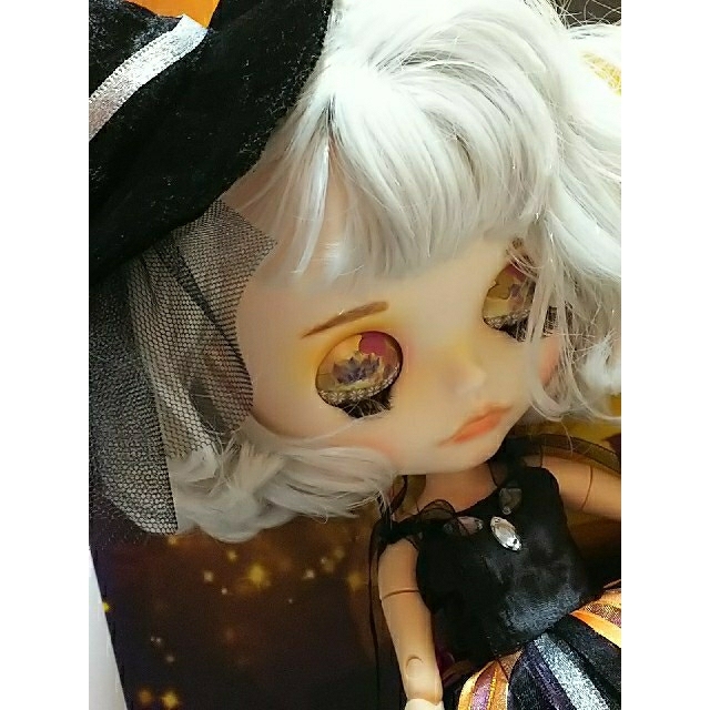 ブライスアウトフィット ハンドメイド ハロウィン とんがり帽子と魔女っこ