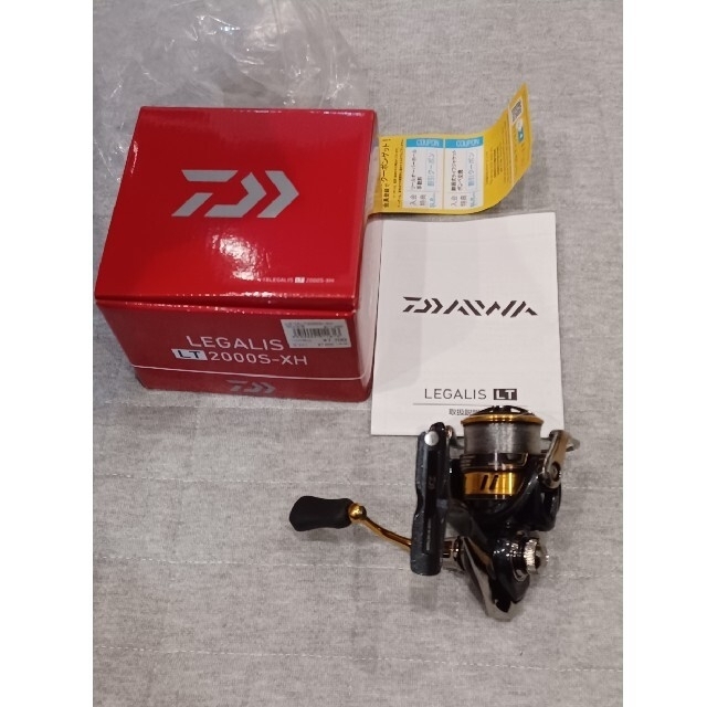 DAIWA(ダイワ)のレガリスLT 2000S_XH　ボールベアリング装着済み スポーツ/アウトドアのフィッシング(リール)の商品写真