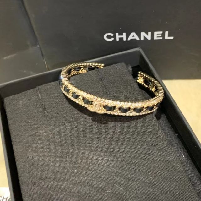 限定販売】 レア CHANEL シャネル シルバー ココマーク
