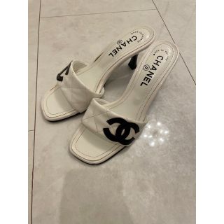 シャネル(CHANEL)のCHANEL ヒール　サンダル(サンダル)