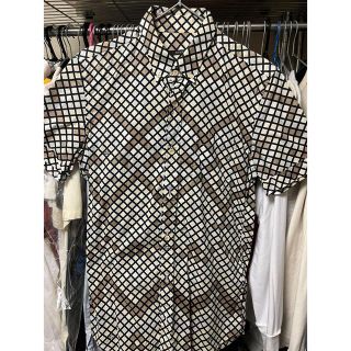 グッチ シャツ(メンズ)の通販 500点以上 | Gucciのメンズを買うならラクマ