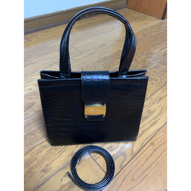売り切れ必至! Salvatore Ferragamo - フェラガモ バック ショルダーバッグ 売り切れ必至! Salvatore Ferragamo - フェラガモ バック ショルダーバッグ