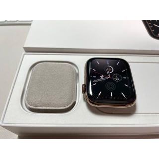 アップルウォッチ(Apple Watch)のAppleWatch5 44mmGPS＋Cellularモデルゴールドステンレス(腕時計(デジタル))