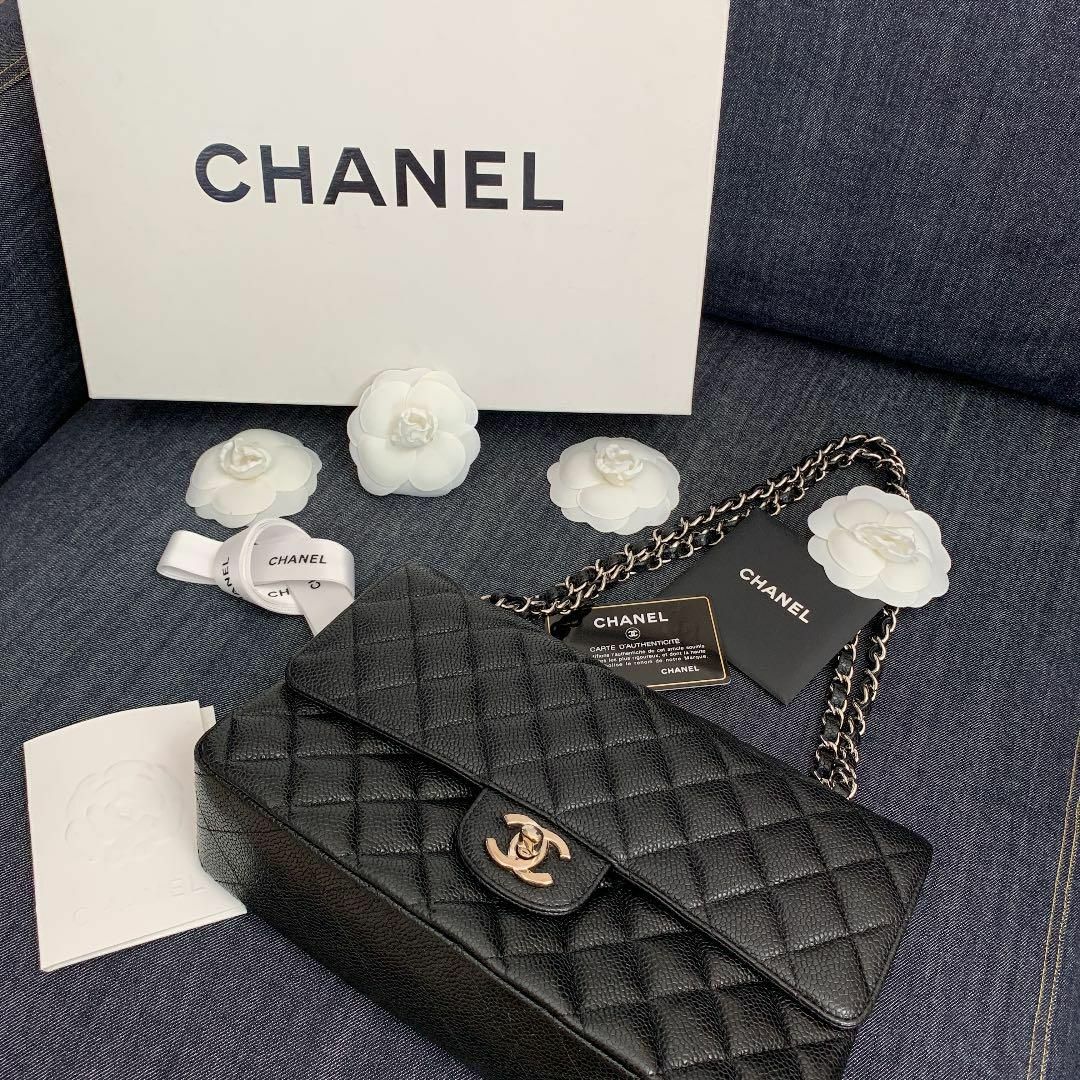 CHANEL マトラッセ キャビアスキン 黒 シルバー