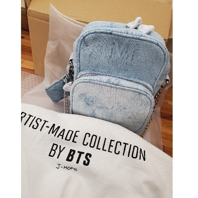 10/13まで【BTS/J-HOPE】SIDE BY SIDE MINI BAG エンタメ/ホビーのタレントグッズ(アイドルグッズ)の商品写真