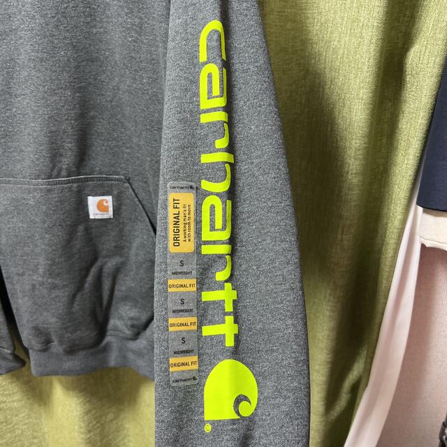 carhartt(カーハート)のカーハート　carhartt パーカー　プルオーバーパーカー　被り　スウェット メンズのトップス(パーカー)の商品写真