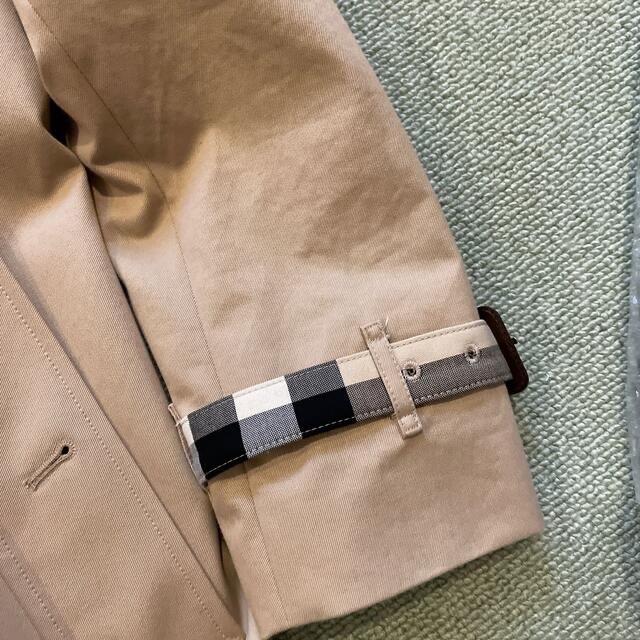 BURBERRY(バーバリー)のKRRP様ご専用Burberry トレンチコート レディースのジャケット/アウター(トレンチコート)の商品写真