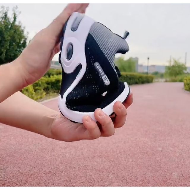 【黒、25.5cm】メンズ スニーカー スポーツシューズ メッシュ クッション メンズの靴/シューズ(スニーカー)の商品写真