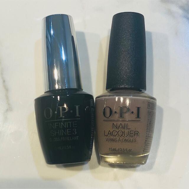 OPI(オーピーアイ)の【専用出品】OPI ネイルラッカー　ポリッシュ　マニュキア　トップコート コスメ/美容のネイル(マニキュア)の商品写真