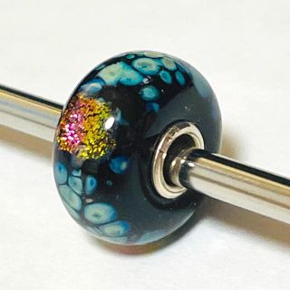 trollbeads トロールビーズ ブラックフラワーモザイク(チャーム)