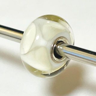 trollbeads トロールビーズ ホワイトペーパーフォールド(チャーム)