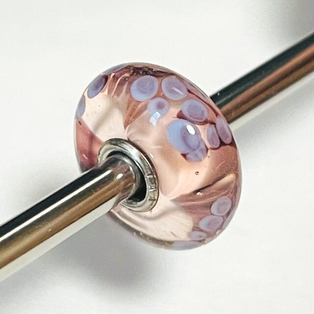 trollbeads トロールビーズ レアユニーク チェリーブロッサムピンク レディースのアクセサリー(チャーム)の商品写真