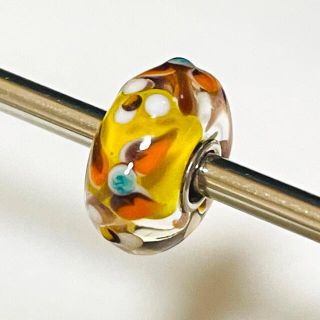 trollbeads トロールビーズ イエローリーフユニーク(チャーム)