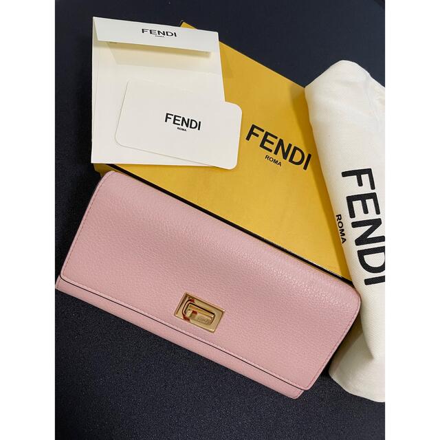 最新デザインの FENDI - フィンディ ピーカブー 長財布 FENDI 財布
